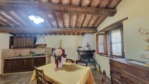 243alloggio_della_capinera_sala_prenotazione