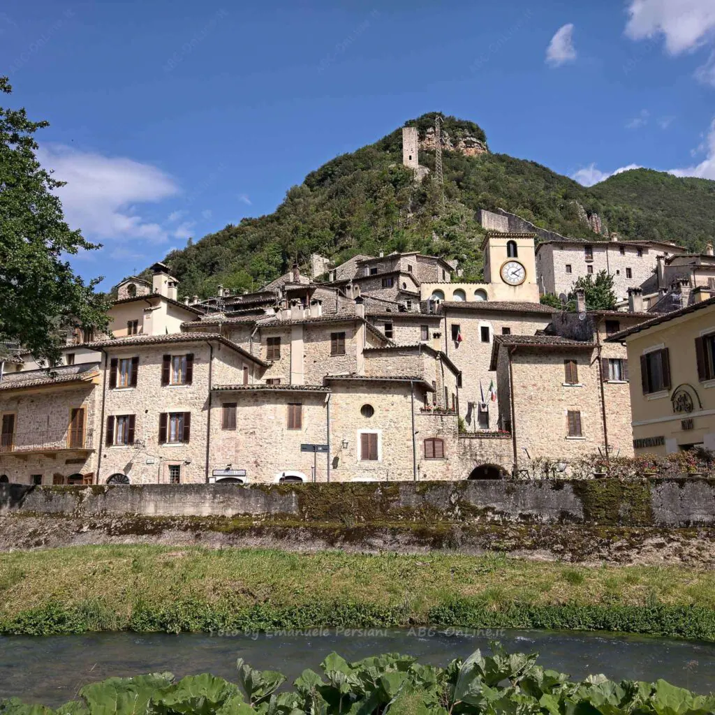 Scheggino vicino fonti valcasana